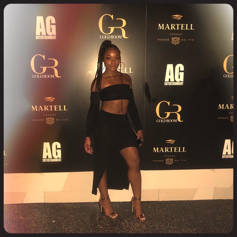 Two piece crop black set